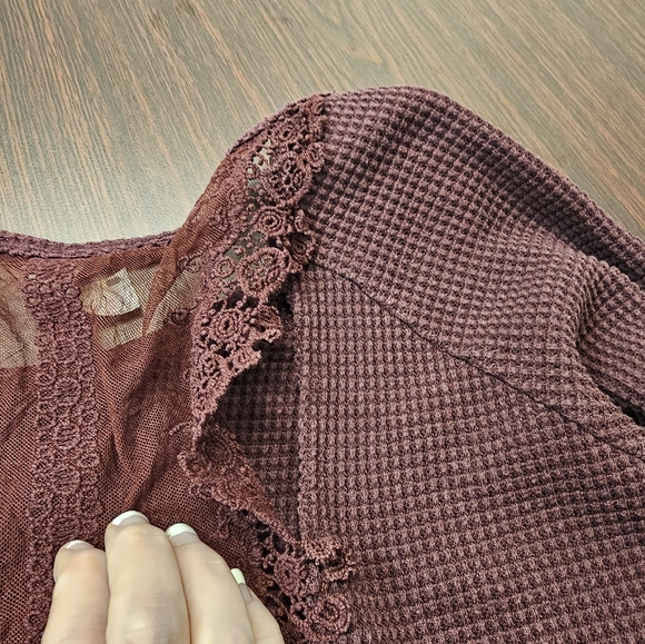Free People Three-Quarter Sleeve Top Burgundy Color Size M - Picture 11 of 11